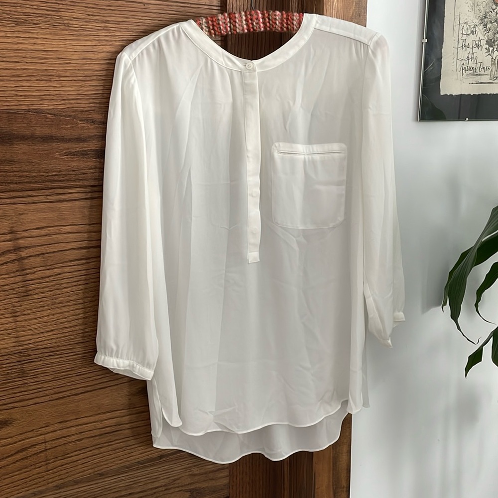 NYDJ Sheer 3/4 sleeve shirt